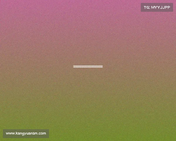 《《指尖战场的流光溢彩:电竞键幕新语》》 《《指尖战场的流光溢彩:电竞键幕新语》》